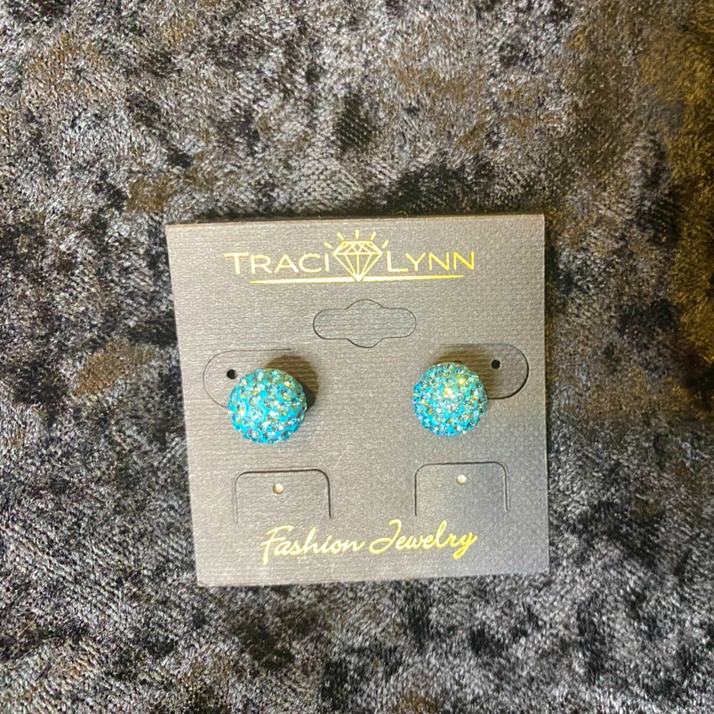 Traci Lynn - Pebbles Pierced Earrings